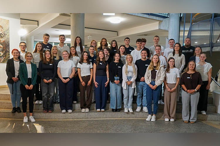 33 Jugendliche beginnen ihre Ausbildung beim Ostalbkreis