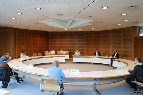 Der Kreiswahlausschuss hat am 30. September 2021 unter Vorsitz von Kreiswahlleiter Landrat Dr. Joachim Bläse getagt.