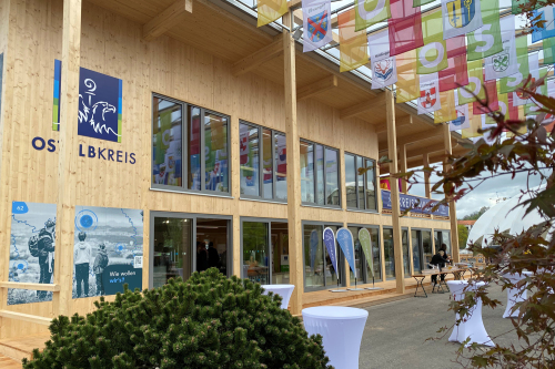 dischKreispavillon und Ostalbtafel auf der Landesgartenschau Ellwangen feierlich eröffnet