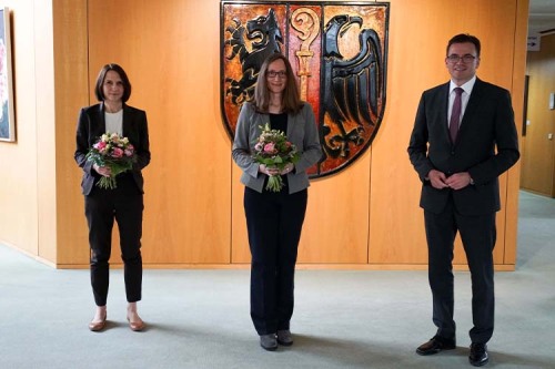 V. l.: Dr. Katarzyna Haverkamp, Andrea Hahn und Landrat Dr. Joachim Bläse