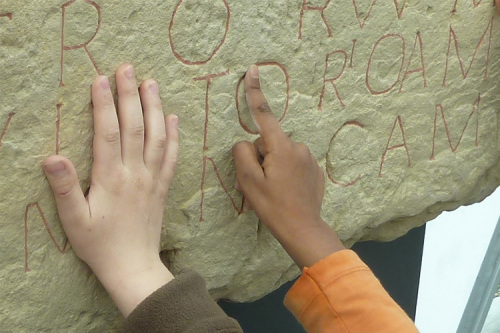 Osterferien im Limestor - Schreiben wie die Römer