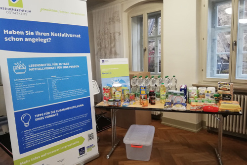 dischKrisenkönner: Erste temporäre Anlaufstelle zur Notfallvorsorge des Resilienzzentrums Ostalbkreis in Mögglingen bot praktische Tipps für den Alltag