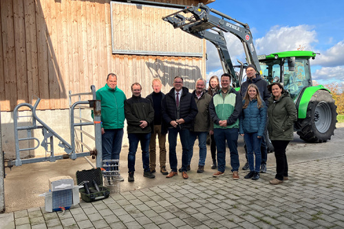 dischLandrat informiert sich zum Thema 'Schlachtung im Herkunftsbetrieb'