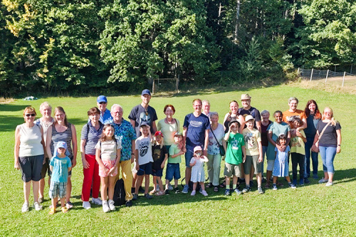 dischZehn Jahre gelebte Gemeinschaft: Leihgroßeltern feiern Jubiläum mit buntem Ausflug